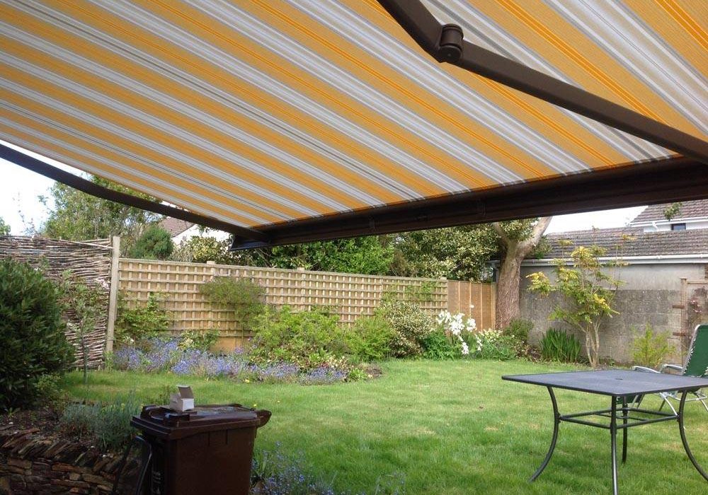 striped yellow and white awning